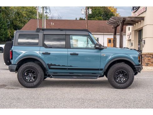 Used 2022 Ford Bronco Wildtrak image 2