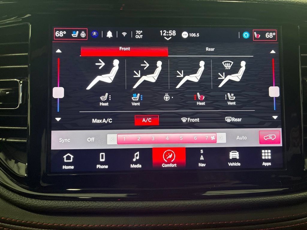 Used 2024 Dodge Durango GT AWD/4WD image 27