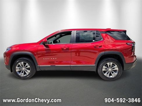 New 2026 Chevrolet Equinox LT image 2