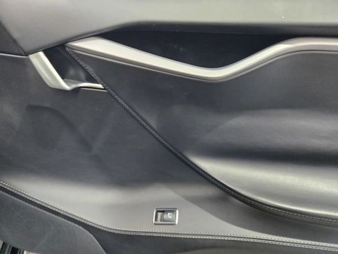 Used 2018 Tesla Model S AWD image 5