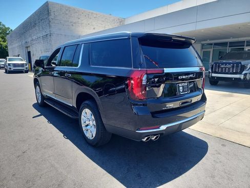 Certified 2025 GMC Yukon XL Denali w/ LPO, Floor Liner Package AWD/4WD image 6