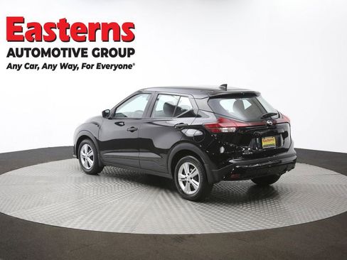 Used 2023 Nissan Kicks S image 63