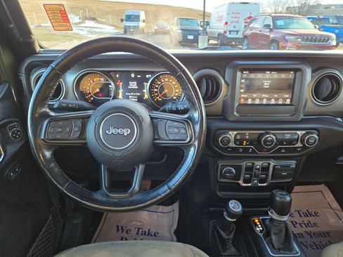 Used 2021 Jeep Wrangler Unlimited Sport image 16