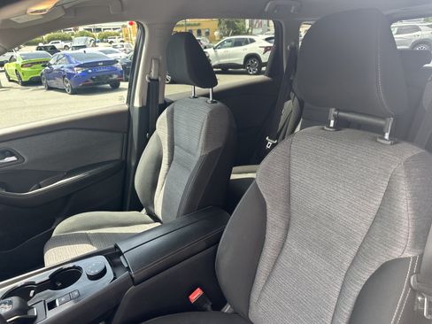 Used 2021 Nissan Rogue SV AWD/4WD image 19