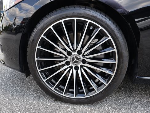 Used 2026 Mercedes-Benz C 300 Sedan image 9