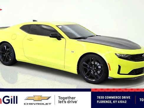 Used 2019 Chevrolet Camaro LT w/ 1LE Track Performance Package RWD image 1