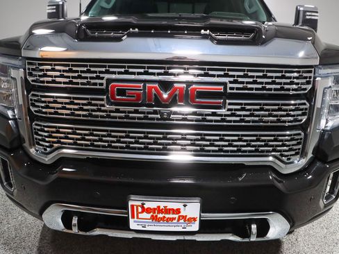 Used 2021 GMC Sierra 2500 Denali w/ Technology Package AWD/4WD image 4