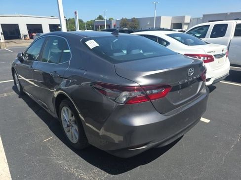 Used 2021 Toyota Camry LE FWD image 6