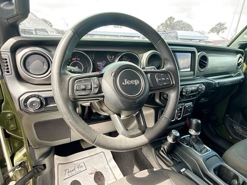 Used 2023 Jeep Wrangler Unlimited Sport AWD/4WD image 12