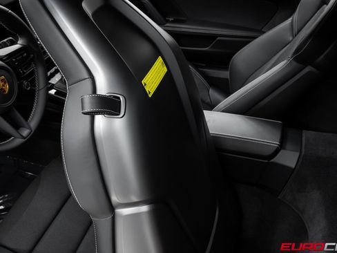 Used 2022 Porsche 911 GT3 image 42