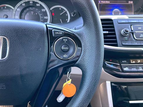 Used 2017 Honda Accord LX image 20