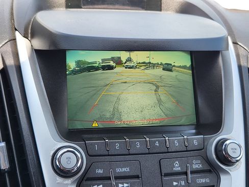 Used 2017 Chevrolet Equinox Premier w/ Enhanced Convenience Package AWD/4WD image 22