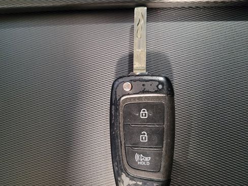 Used 2021 Hyundai Palisade SE w/ Cargo Package image 32