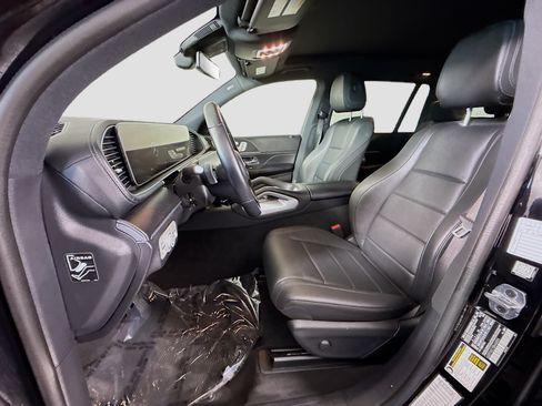 Used 2025 Mercedes-Benz GLS 450 4MATIC image 22
