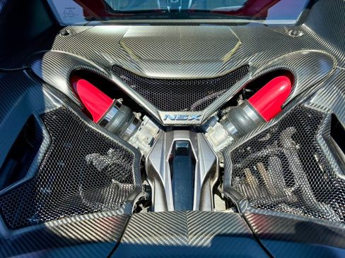 Used 2017 Acura NSX AWD/4WD image 31