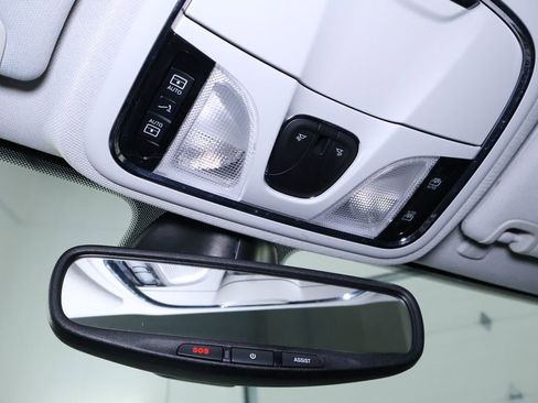 Used 2019 Jeep Cherokee Limited w/ Luxury Group image 24