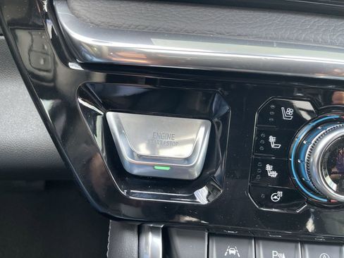 New 2026 GMC Sierra 1500 Denali AWD/4WD image 17