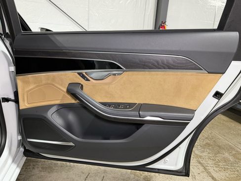 Used 2019 Audi A8 L 3.0T w/ Executive Package image 33