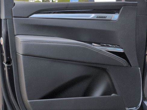 New 2025 Cadillac Escalade ESV Sport w/ LPO, Floor Liner Package AWD/4WD image 85