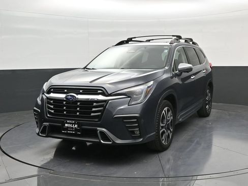 Used 2023 Subaru Ascent Touring AWD/4WD image 3