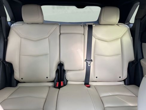 Used 2017 Cadillac XT5 FWD image 11