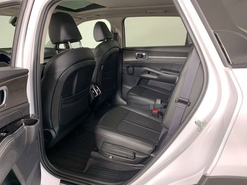 Used 2024 Kia Sorento SX AWD/4WD image 35