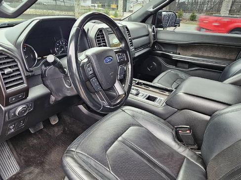 Used 2018 Ford Expedition Max Limited image 10