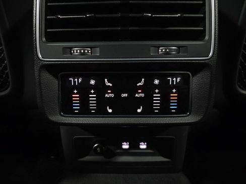 Used 2021 Audi Q7 3.0T Prestige image 18
