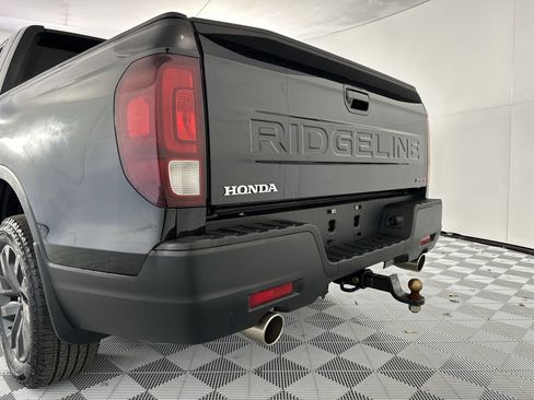 Used 2025 Honda Ridgeline Sport image 26