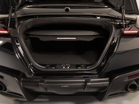 Used 2026 Ferrari Roma Spider RWD image 36