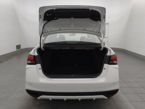 Used 2022 Nissan Versa SR w/ Convenience Package FWD image 29