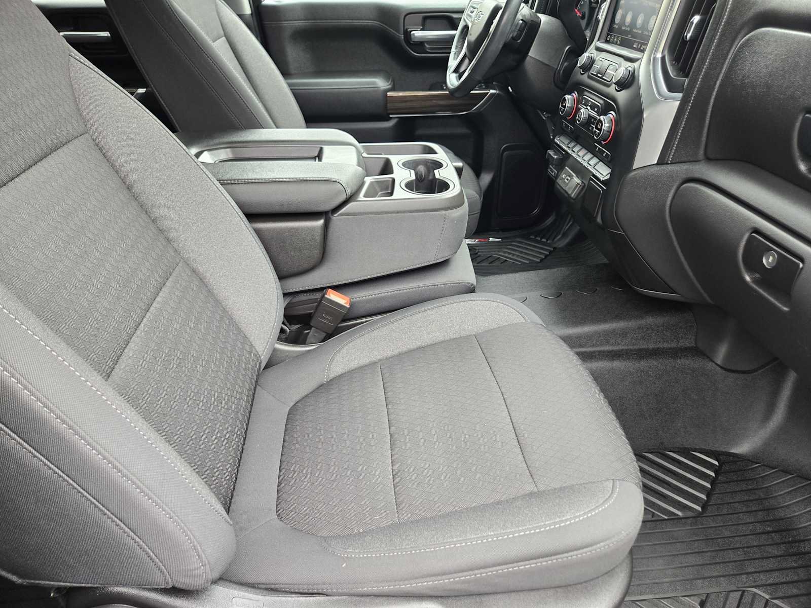 Used 2020 Chevrolet Silverado 1500 RST w/ Texas Edition AWD/4WD image 15