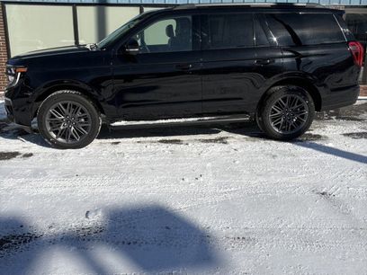 New 2026 Ford Expedition Platinum w/ Stealth Appearance Package