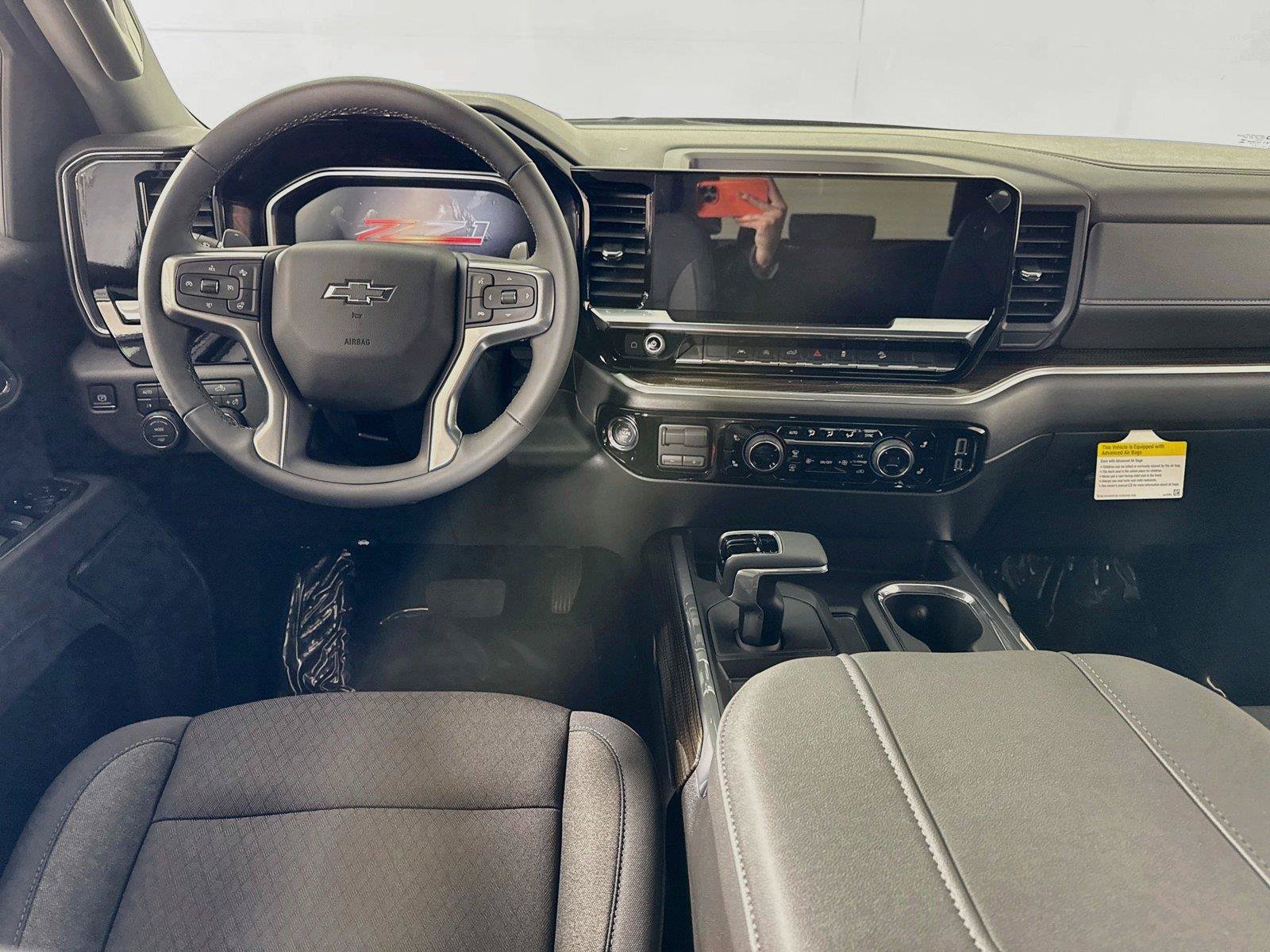 New 2026 Chevrolet Silverado 1500 RST w/ Z71 Off-Road Package AWD/4WD image 2