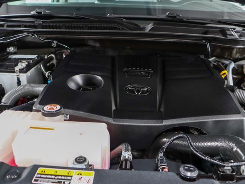 Used 2024 Toyota Tundra SR5 AWD/4WD image 30