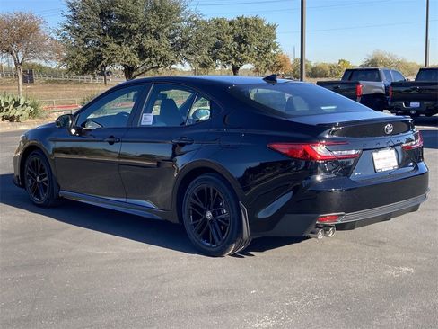 New 2026 Toyota Camry SE image 6