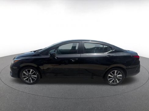 Used 2025 Nissan Versa SV FWD image 10