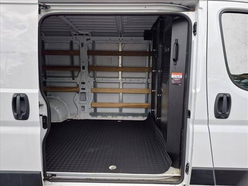 Used 2025 RAM ProMaster 2500 w/ U-Haul Equipment Group FWD image 5