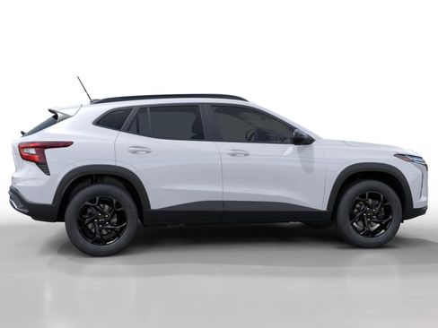 New 2026 Chevrolet Trax LT image 5