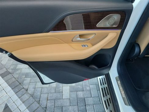 Used 2024 Mercedes-Benz GLE 350 4MATIC image 22