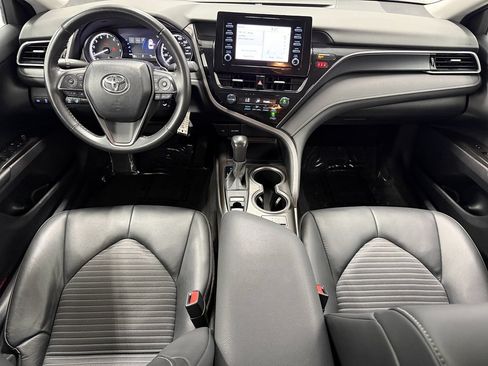 Used 2024 Toyota Camry SE AWD/4WD image 11