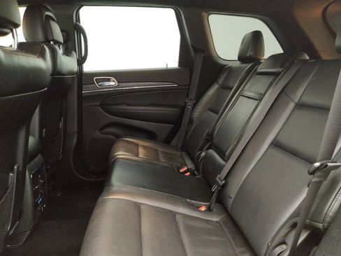 Used 2019 Jeep Grand Cherokee Limited image 18