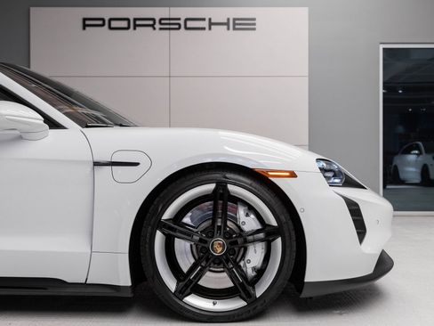 Used 2024 Porsche Taycan GTS image 11