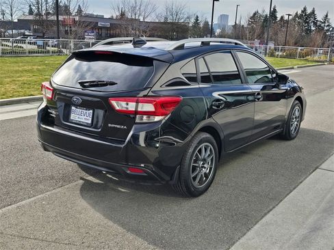 Used 2018 Subaru Impreza 2.0i Premium image 5