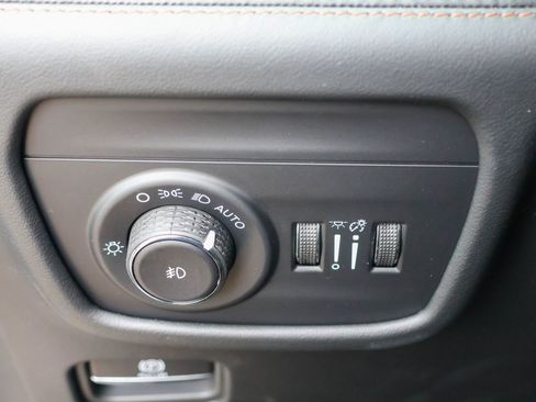 New 2026 Jeep Grand Cherokee L Summit image 36