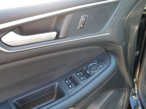 Used 2024 Ford Edge SEL w/ Convenience Package image 16