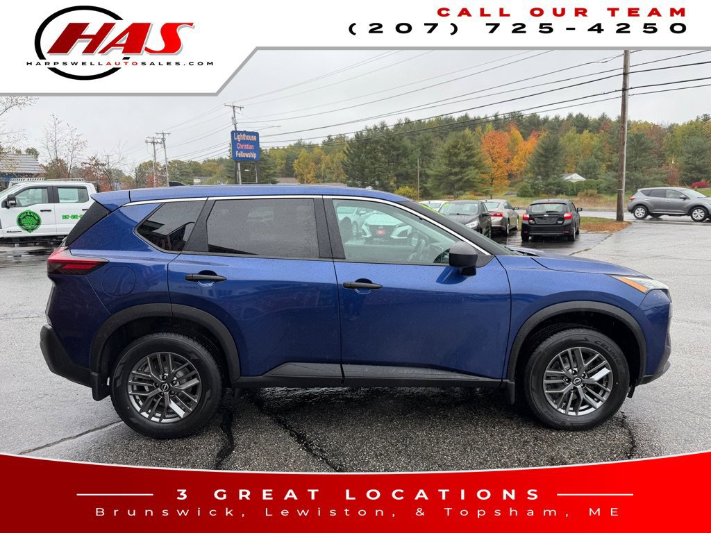 Used 2023 Nissan Rogue S AWD/4WD image 7