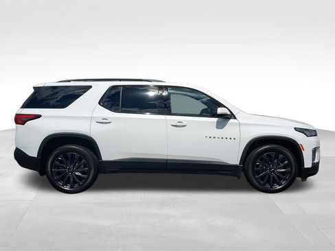 Used 2023 Chevrolet Traverse RS AWD/4WD image 9