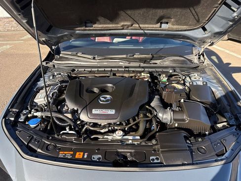 Used 2021 MAZDA MAZDA3 Hatchback w/Premium Plus Pkg image 10