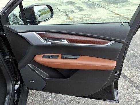 New 2025 Cadillac XT5 Premium Luxury image 25